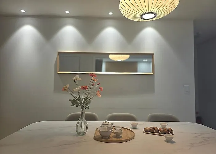 Appartement 1st Floor, 3 Bedrooms, 5-min Walk To Mangwon Market, 10-min Walk To Subway, 5-min Walk To River, 10-min Walk To Hongdae, Family And Friends Accommodation, New Seoel